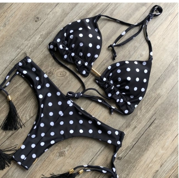 Swim suit - Picture 2 of 3